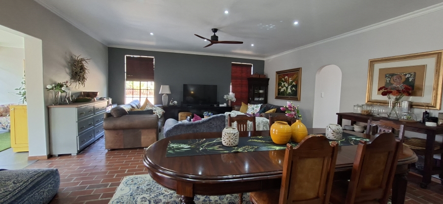 9 Bedroom Property for Sale in Wentworth Park Gauteng