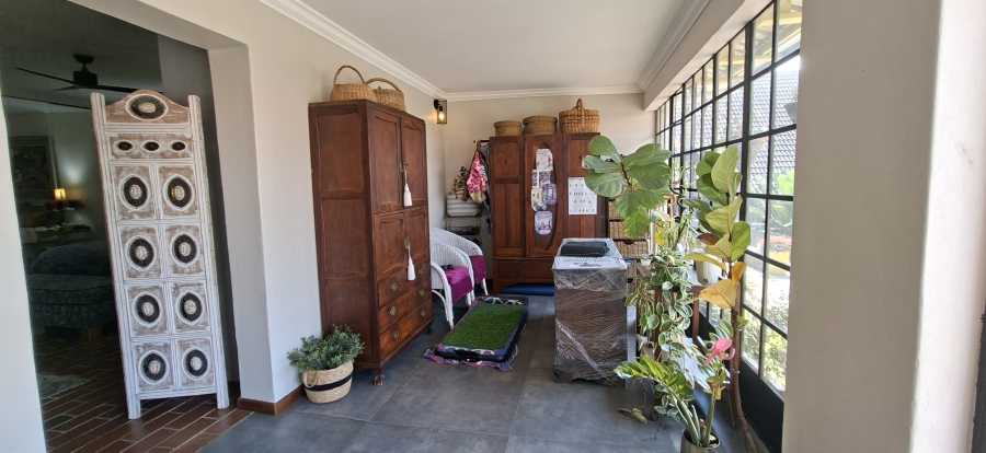 9 Bedroom Property for Sale in Wentworth Park Gauteng