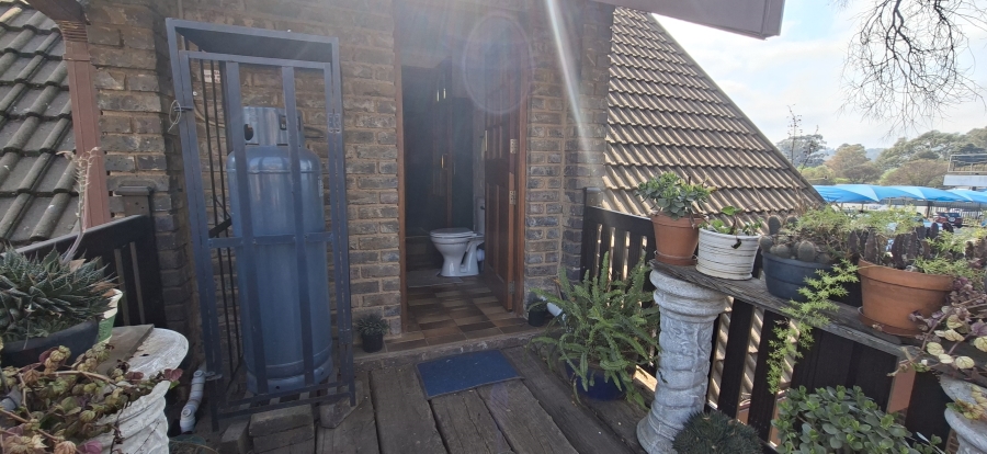 9 Bedroom Property for Sale in Wentworth Park Gauteng