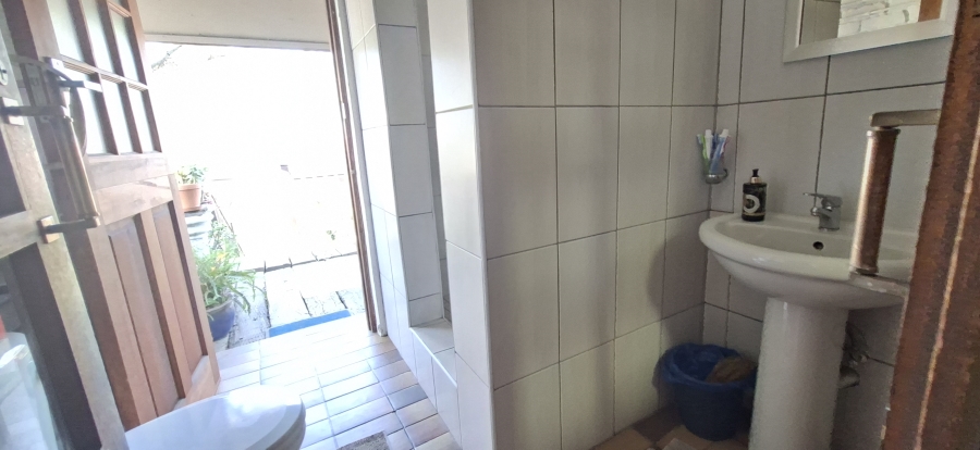 9 Bedroom Property for Sale in Wentworth Park Gauteng