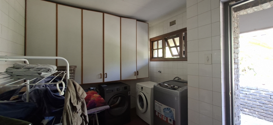 9 Bedroom Property for Sale in Wentworth Park Gauteng