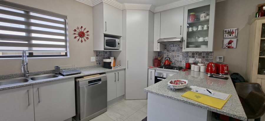 3 Bedroom Property for Sale in Monument Gauteng