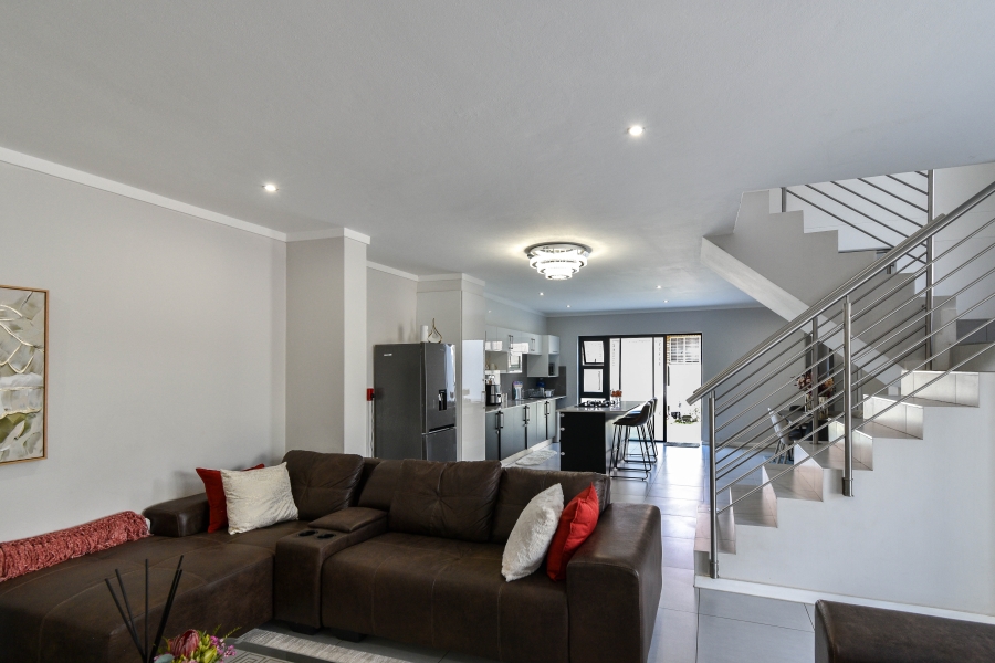 3 Bedroom Property for Sale in Equestria Gauteng