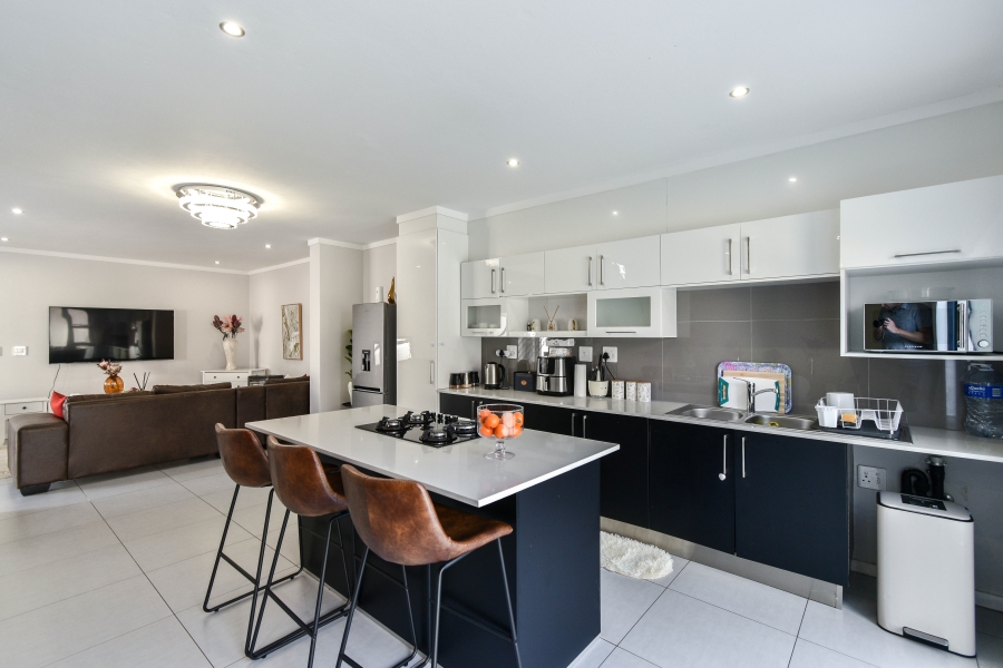 3 Bedroom Property for Sale in Equestria Gauteng