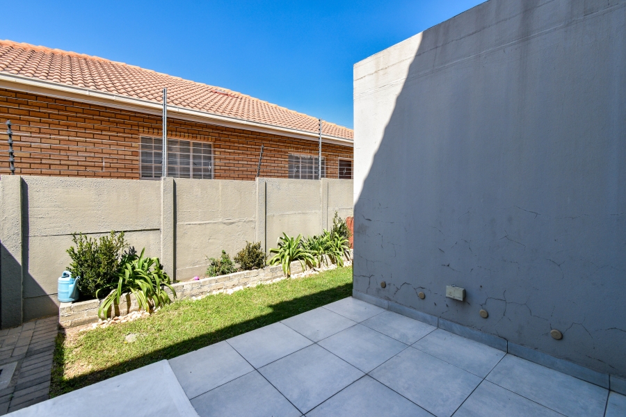 3 Bedroom Property for Sale in Equestria Gauteng