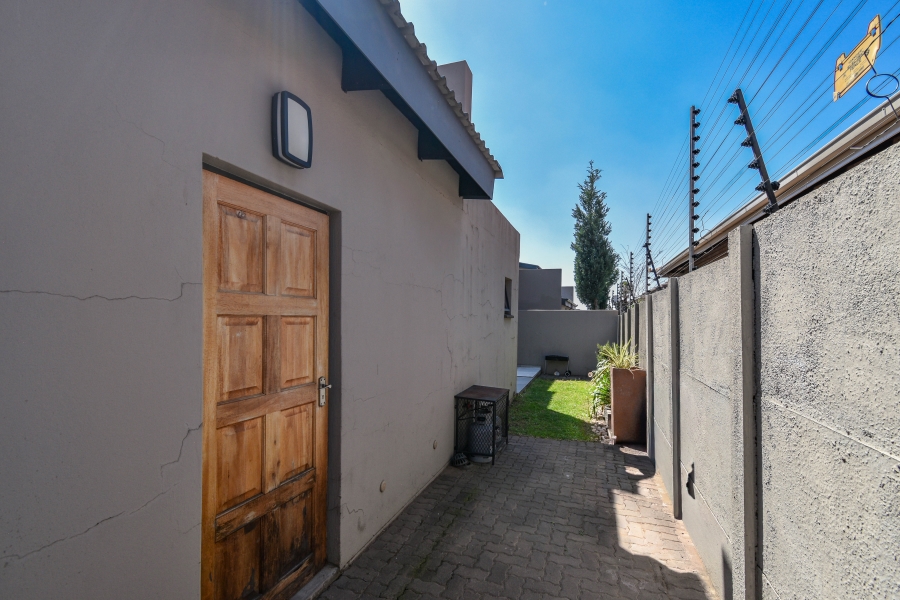 3 Bedroom Property for Sale in Equestria Gauteng