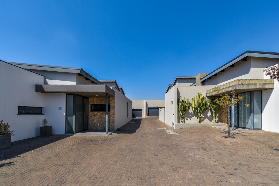 3 Bedroom Property for Sale in Equestria Gauteng