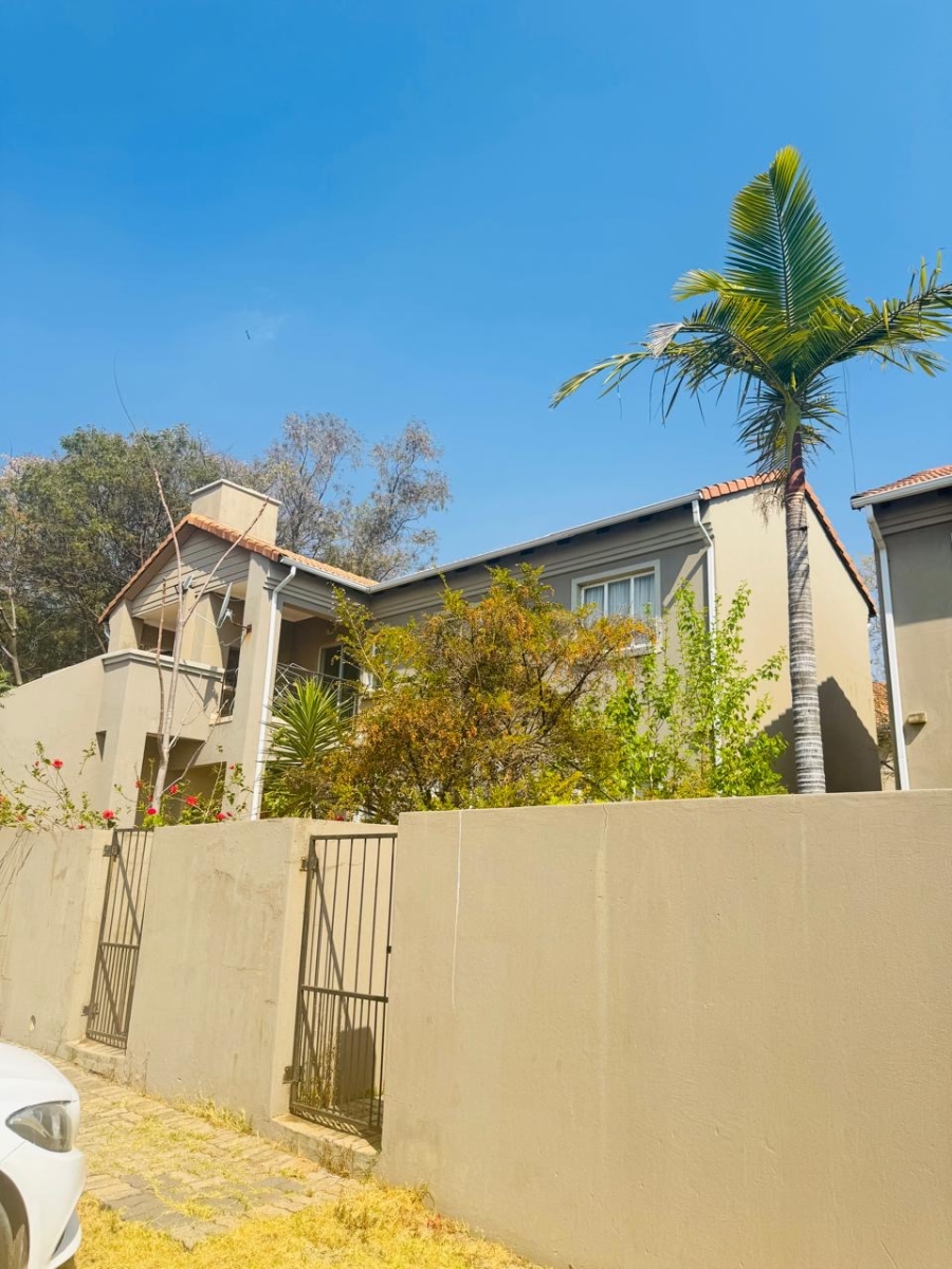 To Let 2 Bedroom Property for Rent in Vorna Valley Gauteng