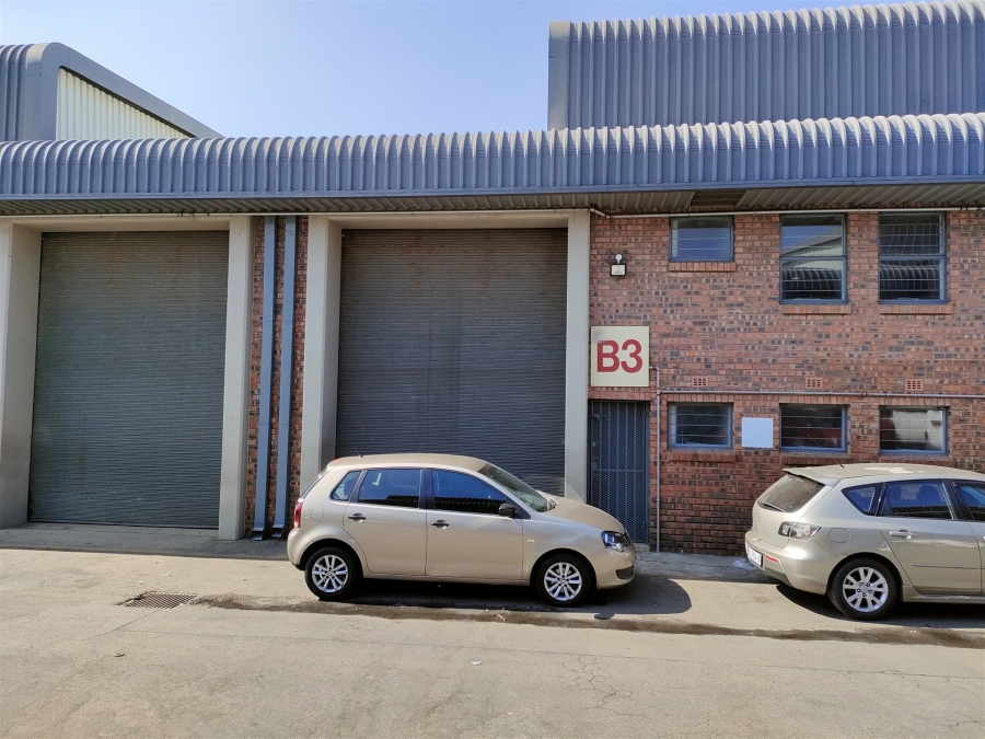 To Let Commercial Property for Rent in Strijdom Park Gauteng