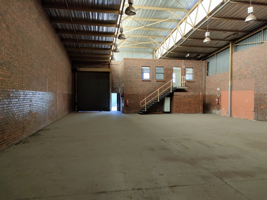 To Let Commercial Property for Rent in Strijdom Park Gauteng