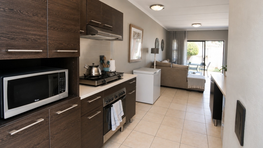 2 Bedroom Property for Sale in Noordwyk Gauteng