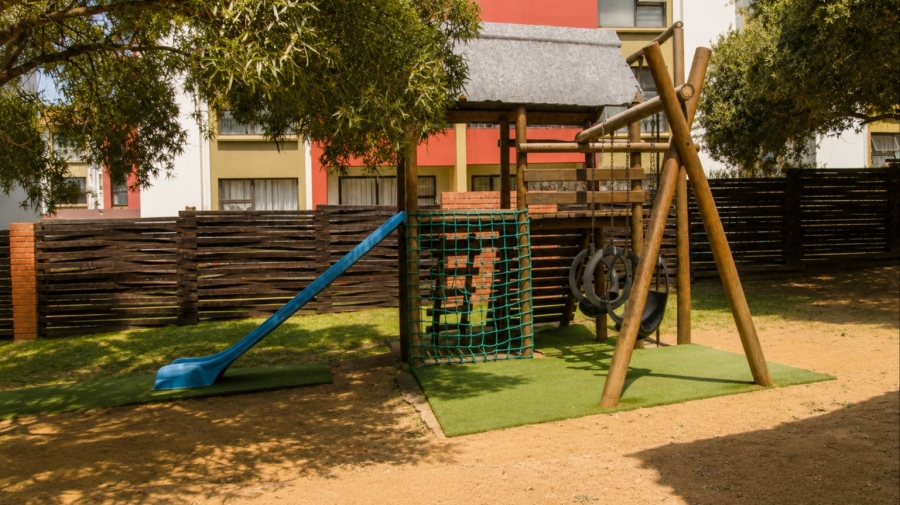 2 Bedroom Property for Sale in Noordwyk Gauteng