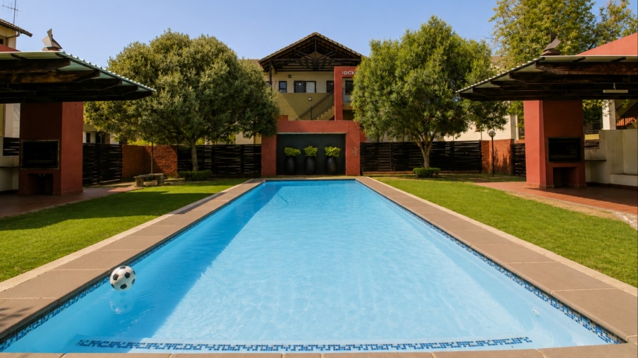 2 Bedroom Property for Sale in Noordwyk Gauteng