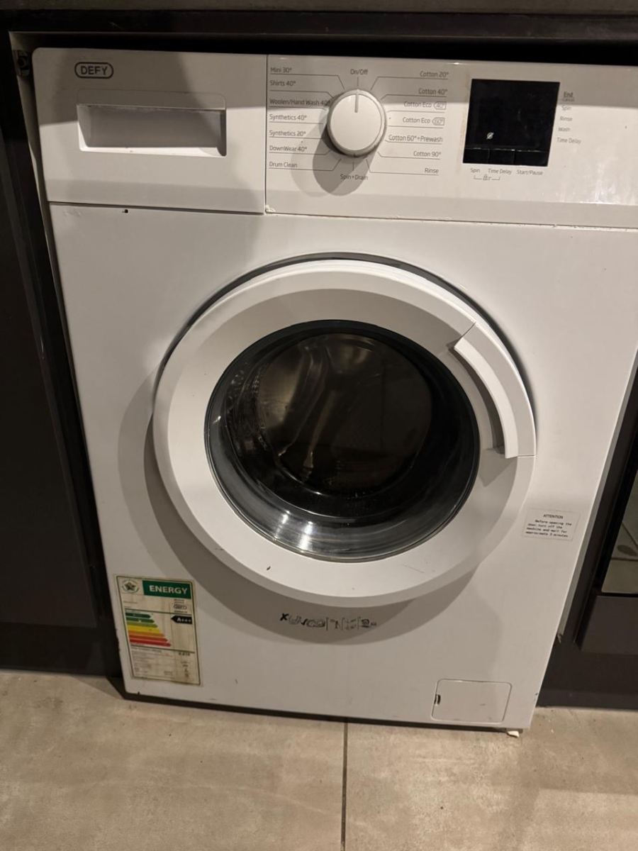 To Let 1 Bedroom Property for Rent in Sandown Gauteng