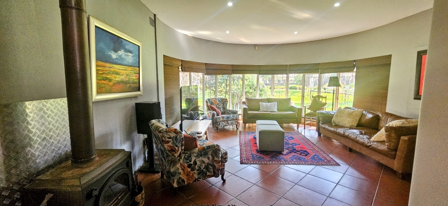 3 Bedroom Property for Sale in Three Rivers Proper Gauteng