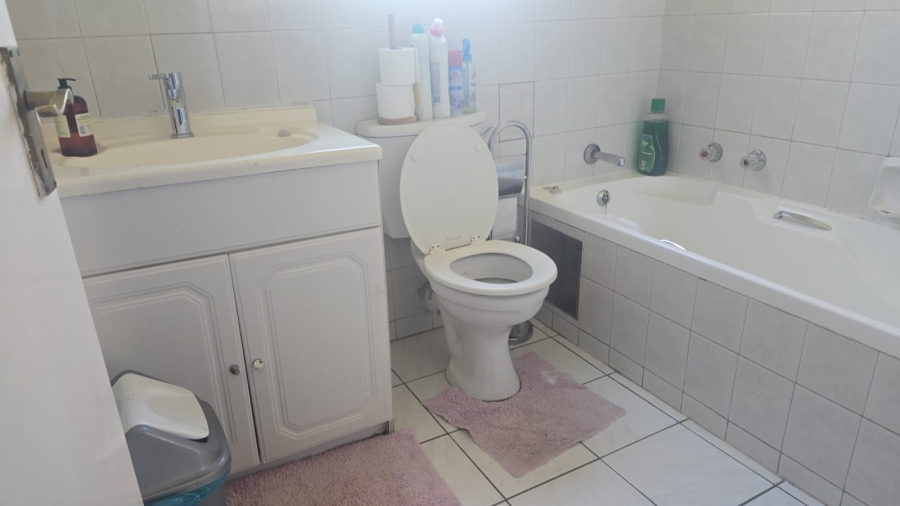 3 Bedroom Property for Sale in Marais Steyn Park Gauteng