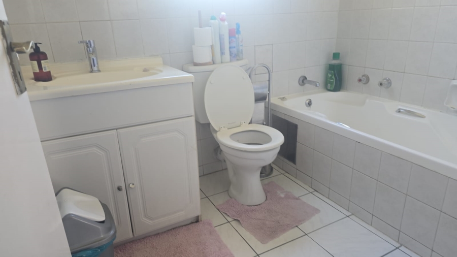 3 Bedroom Property for Sale in Marais Steyn Park Gauteng