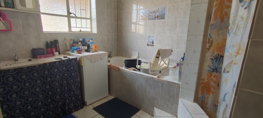3 Bedroom Property for Sale in Westonaria Gauteng