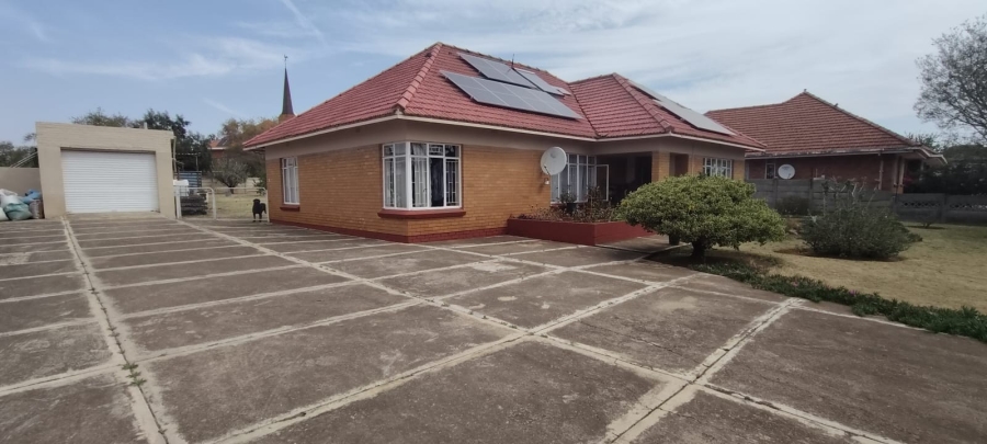 3 Bedroom Property for Sale in Westonaria Gauteng