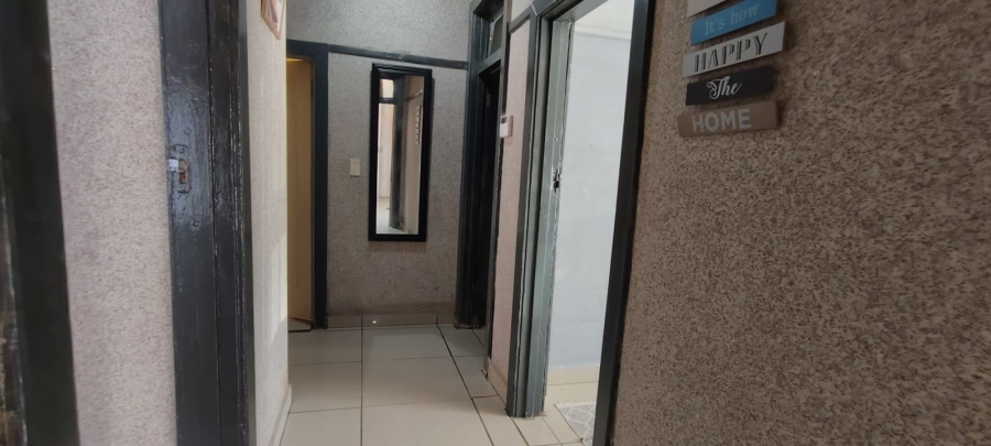 5 Bedroom Property for Sale in Westonaria Gauteng