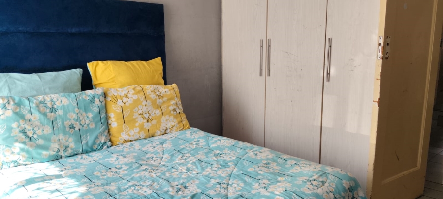 5 Bedroom Property for Sale in Westonaria Gauteng