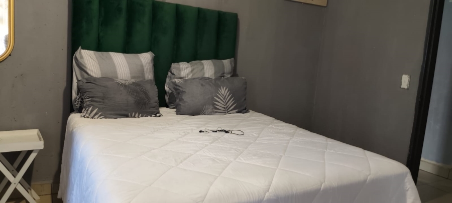 5 Bedroom Property for Sale in Westonaria Gauteng