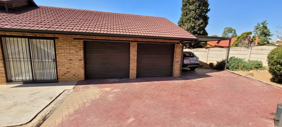 3 Bedroom Property for Sale in Norkem Park Gauteng