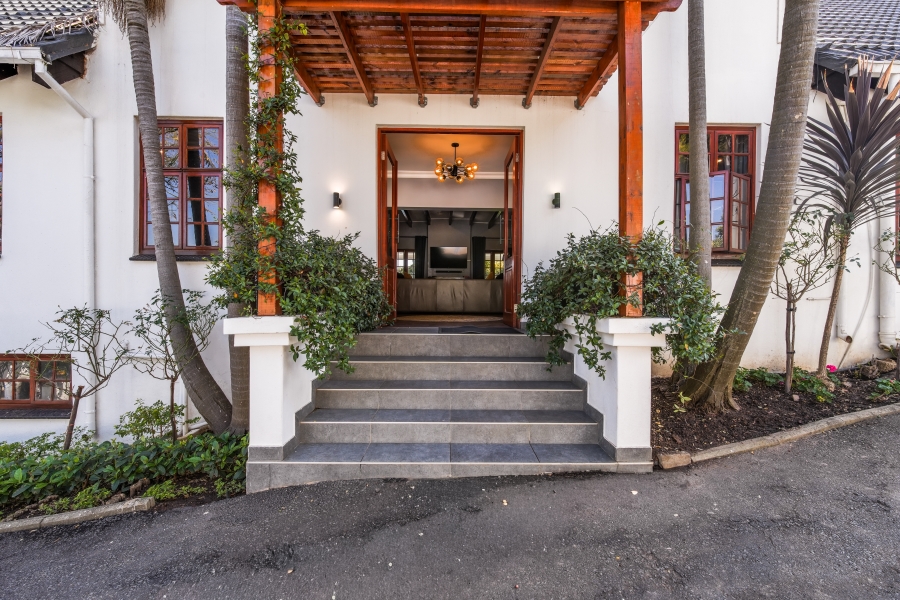 7 Bedroom Property for Sale in Moreleta Park Gauteng