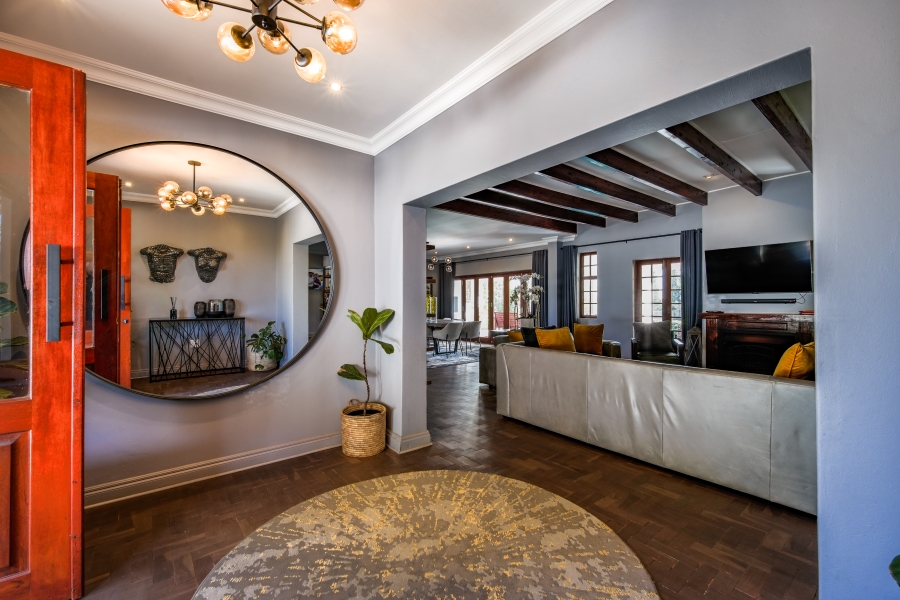 7 Bedroom Property for Sale in Moreleta Park Gauteng