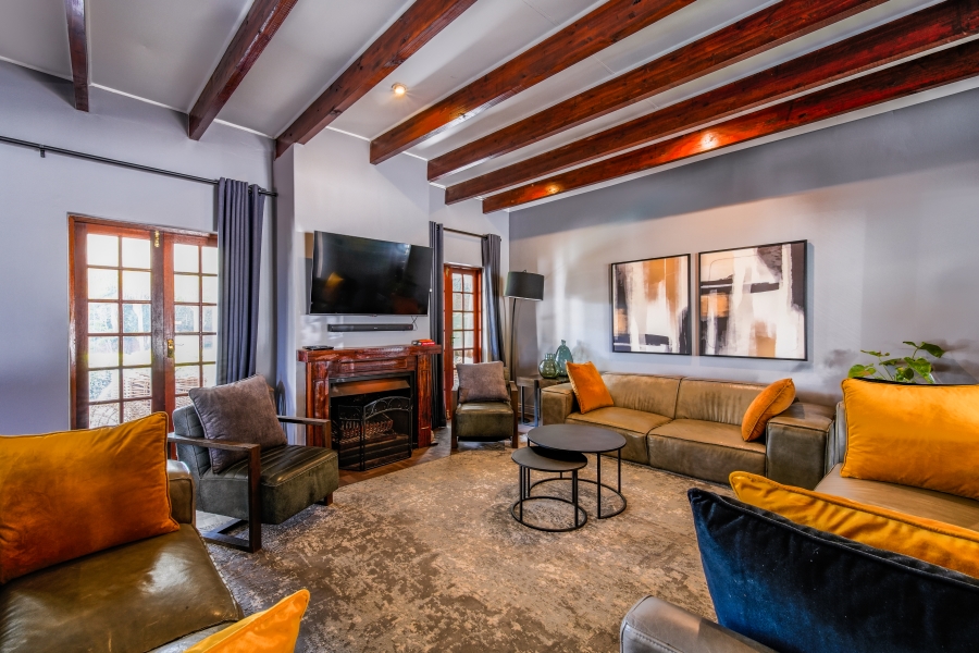 7 Bedroom Property for Sale in Moreleta Park Gauteng