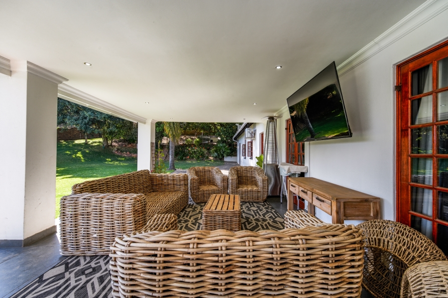 7 Bedroom Property for Sale in Moreleta Park Gauteng