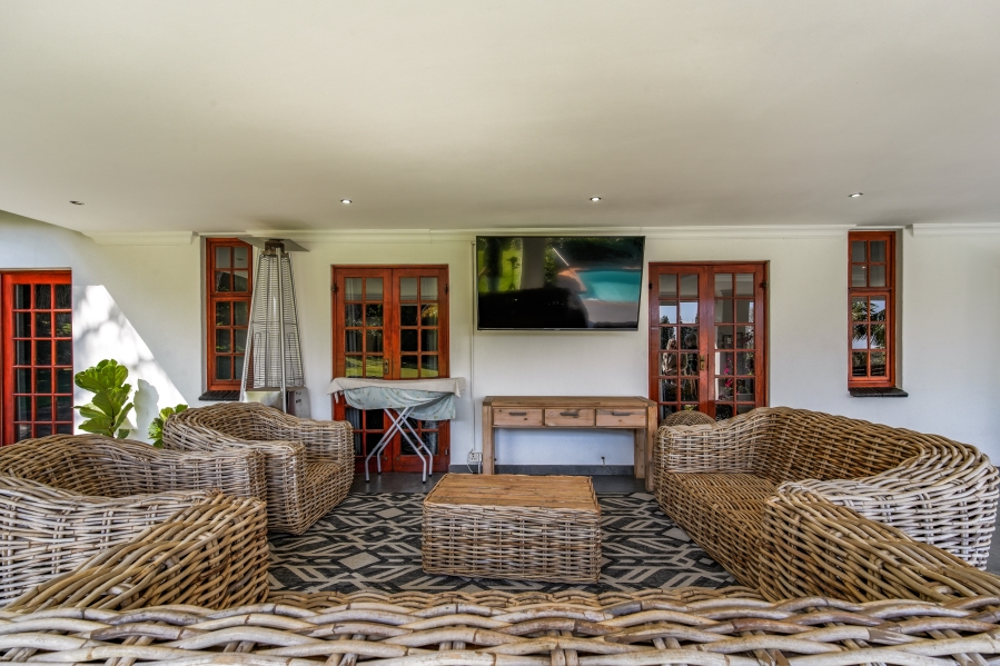 7 Bedroom Property for Sale in Moreleta Park Gauteng