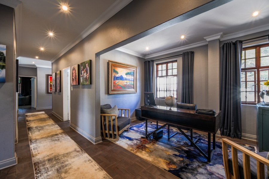 7 Bedroom Property for Sale in Moreleta Park Gauteng