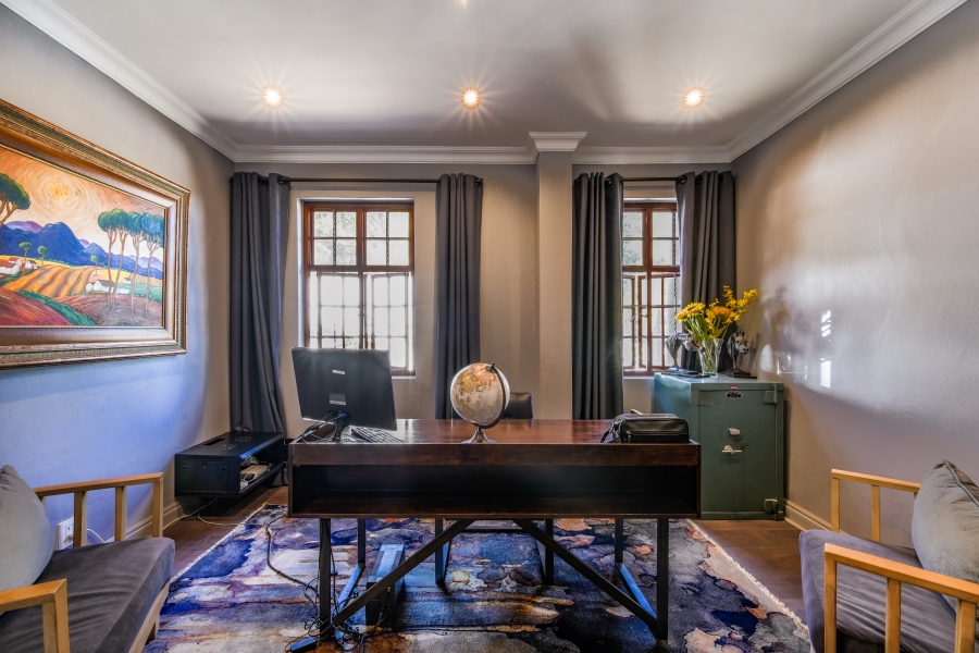 7 Bedroom Property for Sale in Moreleta Park Gauteng