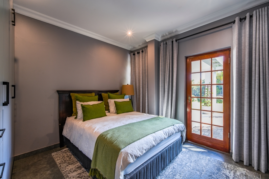 7 Bedroom Property for Sale in Moreleta Park Gauteng