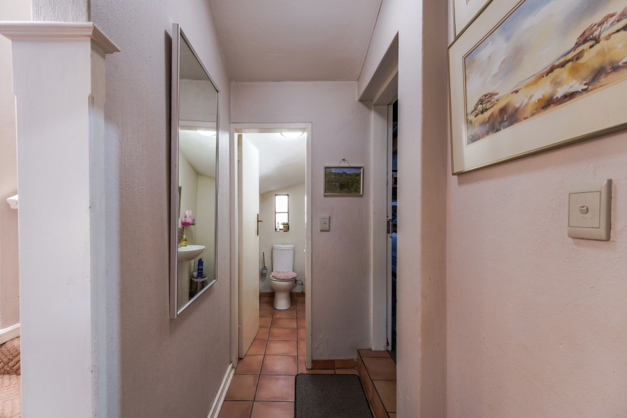 4 Bedroom Property for Sale in Nieuw Muckleneuk Gauteng
