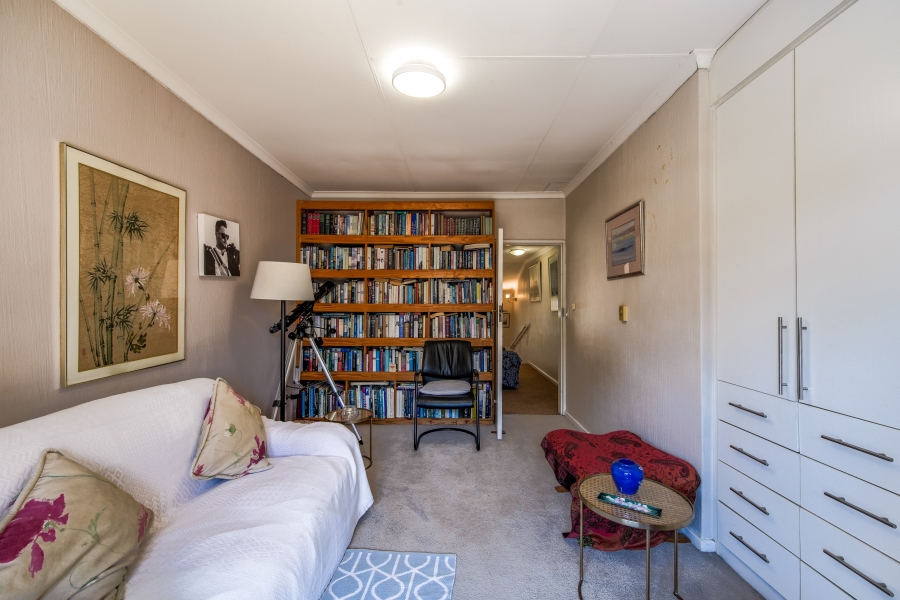 4 Bedroom Property for Sale in Nieuw Muckleneuk Gauteng