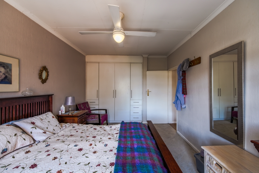 4 Bedroom Property for Sale in Nieuw Muckleneuk Gauteng