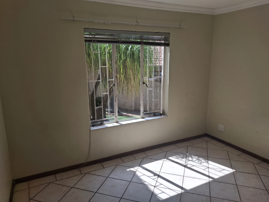 To Let 2 Bedroom Property for Rent in Moreleta Park Gauteng