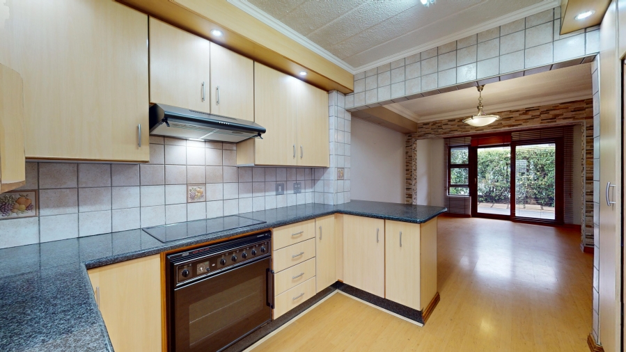 3 Bedroom Property for Sale in Lakefield Gauteng