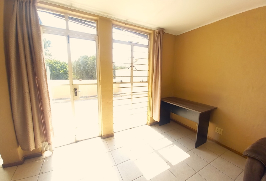 2 Bedroom Property for Sale in Ashlea Gardens Gauteng