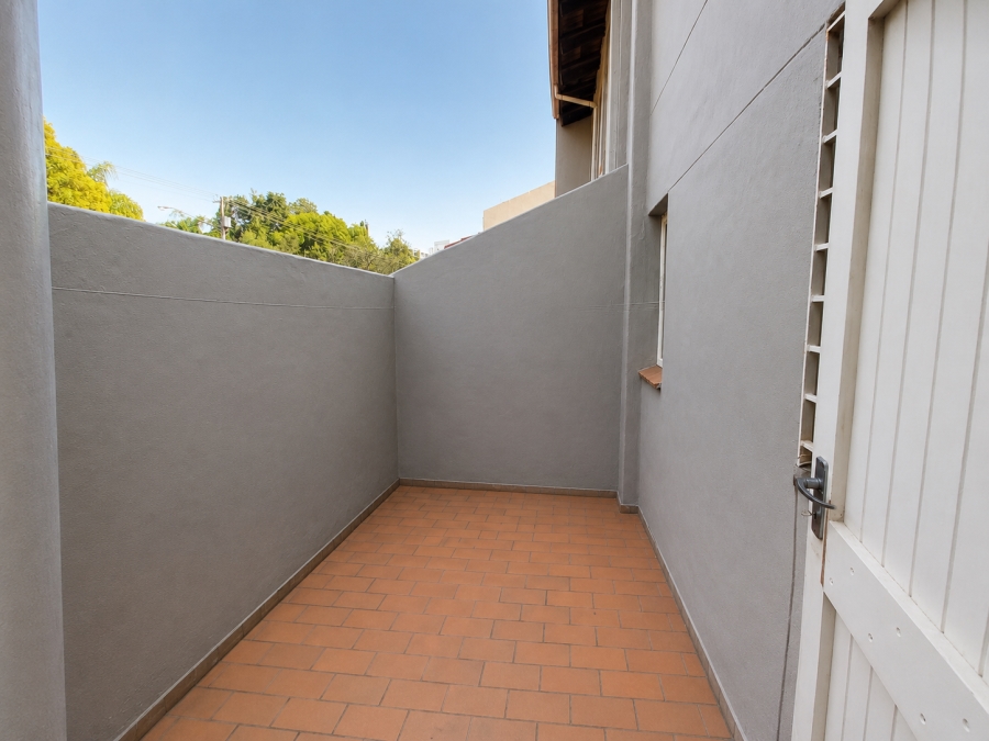 2 Bedroom Property for Sale in Ashlea Gardens Gauteng