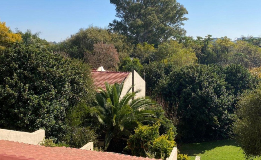 2 Bedroom Property for Sale in Ashlea Gardens Gauteng