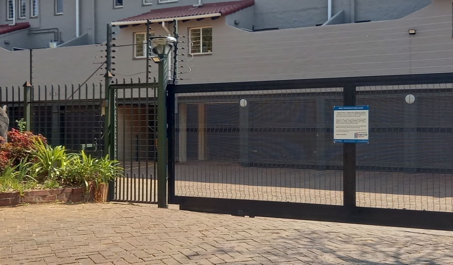 2 Bedroom Property for Sale in Ashlea Gardens Gauteng