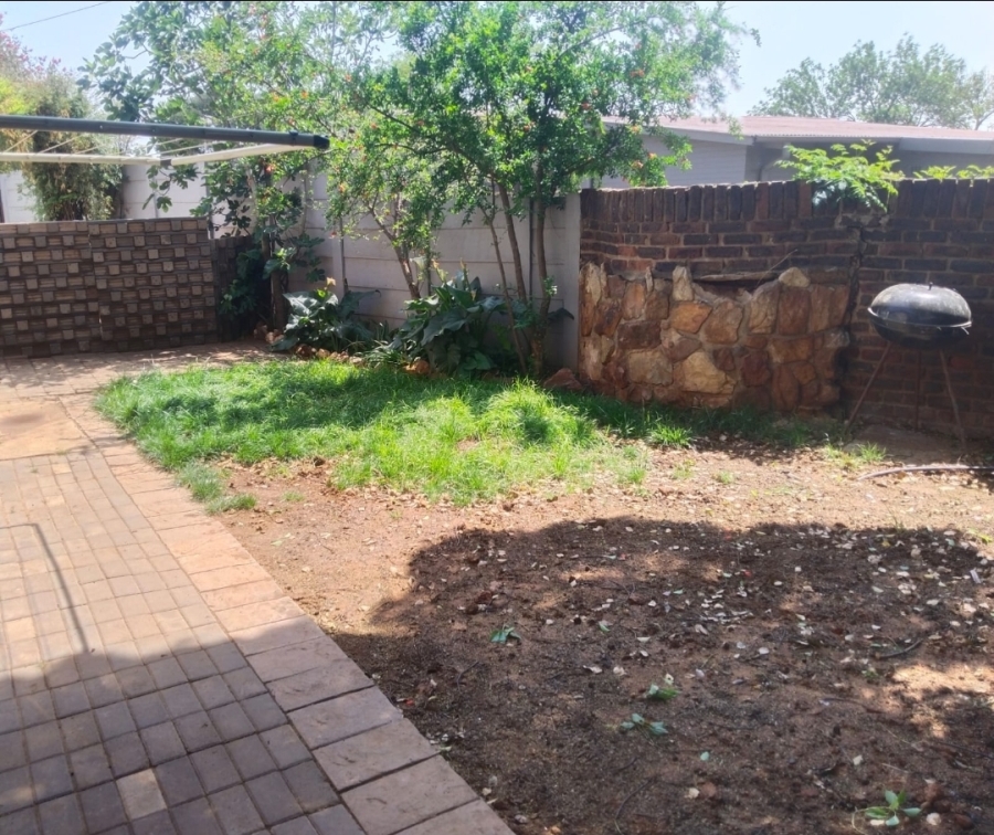 3 Bedroom Property for Sale in Rensburg Gauteng