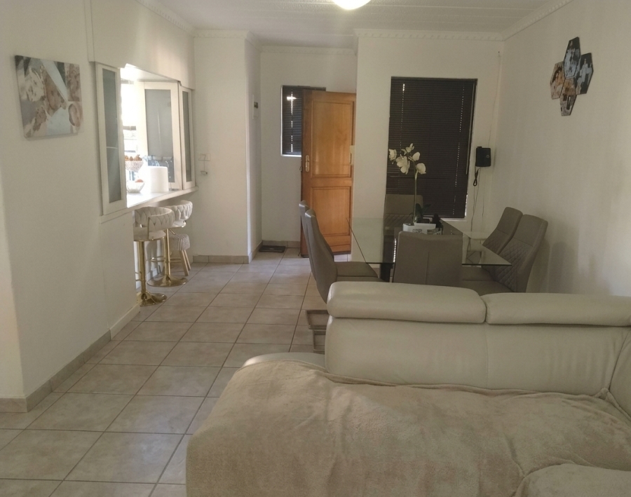 2 Bedroom Property for Sale in Bedfordview Gauteng