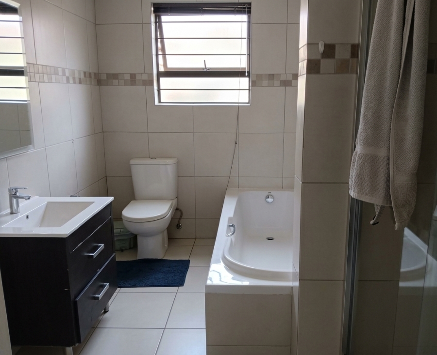 2 Bedroom Property for Sale in Bedfordview Gauteng