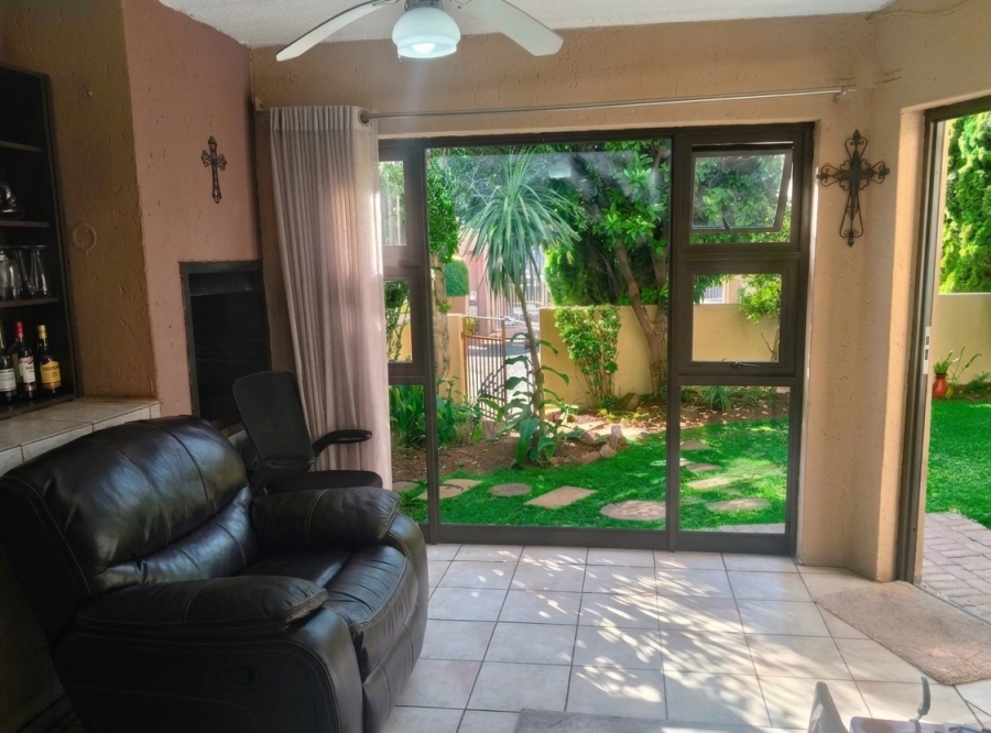 2 Bedroom Property for Sale in Bedfordview Gauteng
