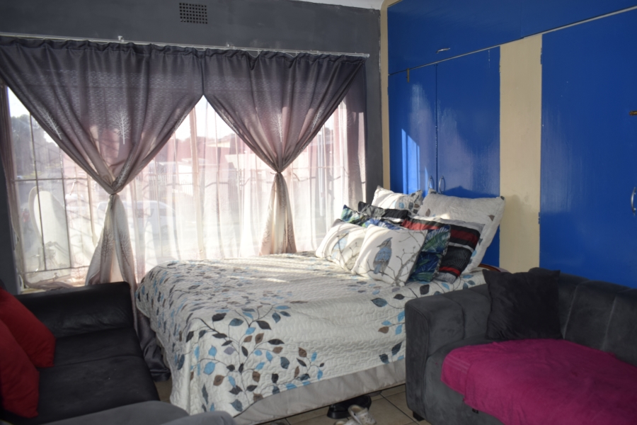 2 Bedroom Property for Sale in Cason Gauteng