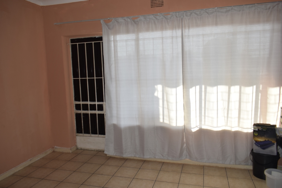 2 Bedroom Property for Sale in Cason Gauteng